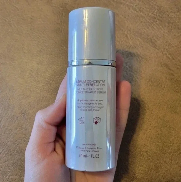 DIOR CAPTURE TOTALE MULTI PERFECTION CONCENTRATED SERUM USED CHRISTIAN 1… - Picture 4 of 5